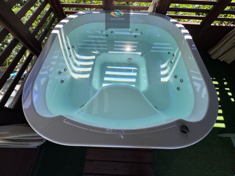 Lawendowy Kącik Noclegi Energylandia Wanna z hydromasażem Zator Infinity Foto Love 10