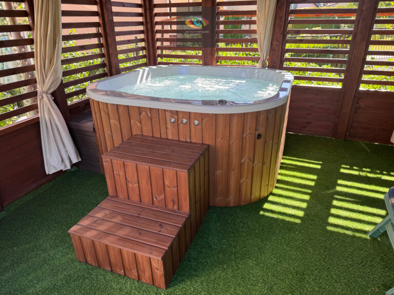Lawendowy Kącik Noclegi Energylandia Wanna z hydromasażem Zator Infinity Foto Love 15