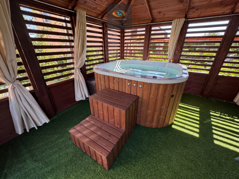 Lawendowy Kącik Noclegi Energylandia Wanna z hydromasażem Zator Infinity Foto Love 6